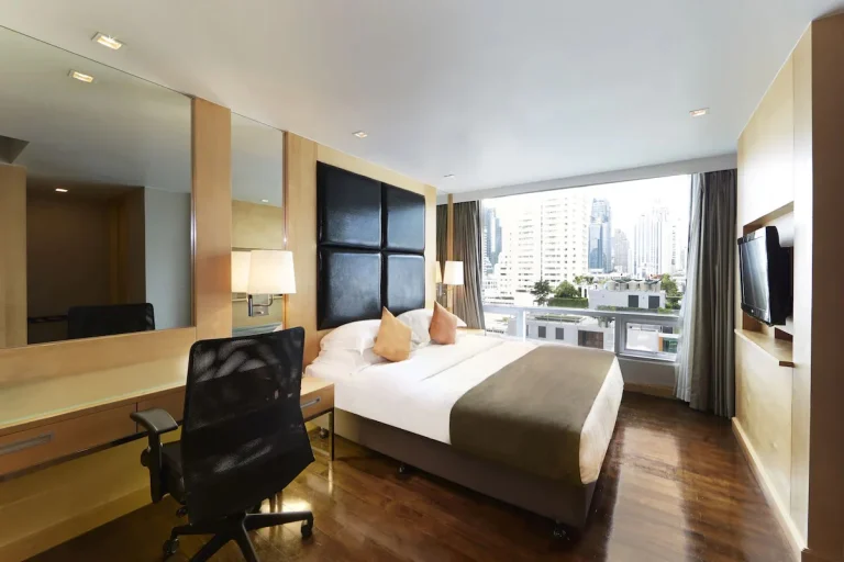 Deluxe Suite City View