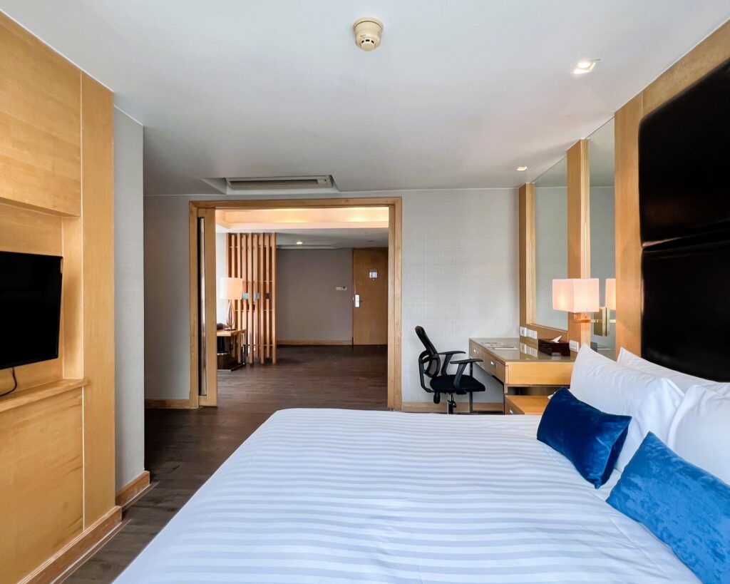 Executive Suite – Sora Resort & Suites Sukhumvit